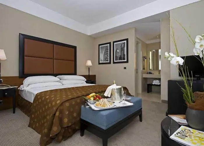 Ergife Palace Hotell 4*